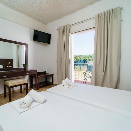 Mayo Rooms Zakynthos Akrotiri  Dış mekan fotoğraf